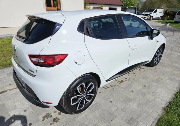 Renault Clio cena 21900 przebieg: 142000, rok produkcji 2017 z Zamość małe 106